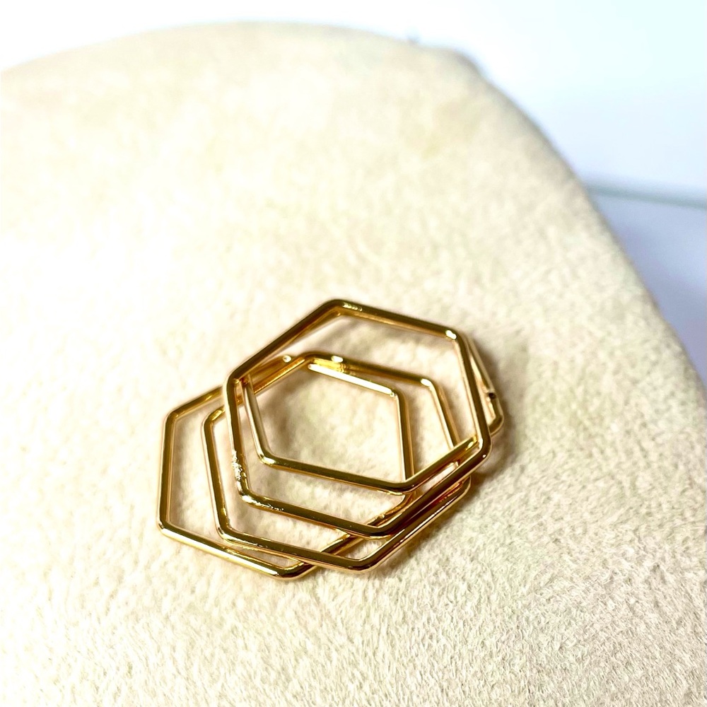 Elegant Gold Hexagon Earrings